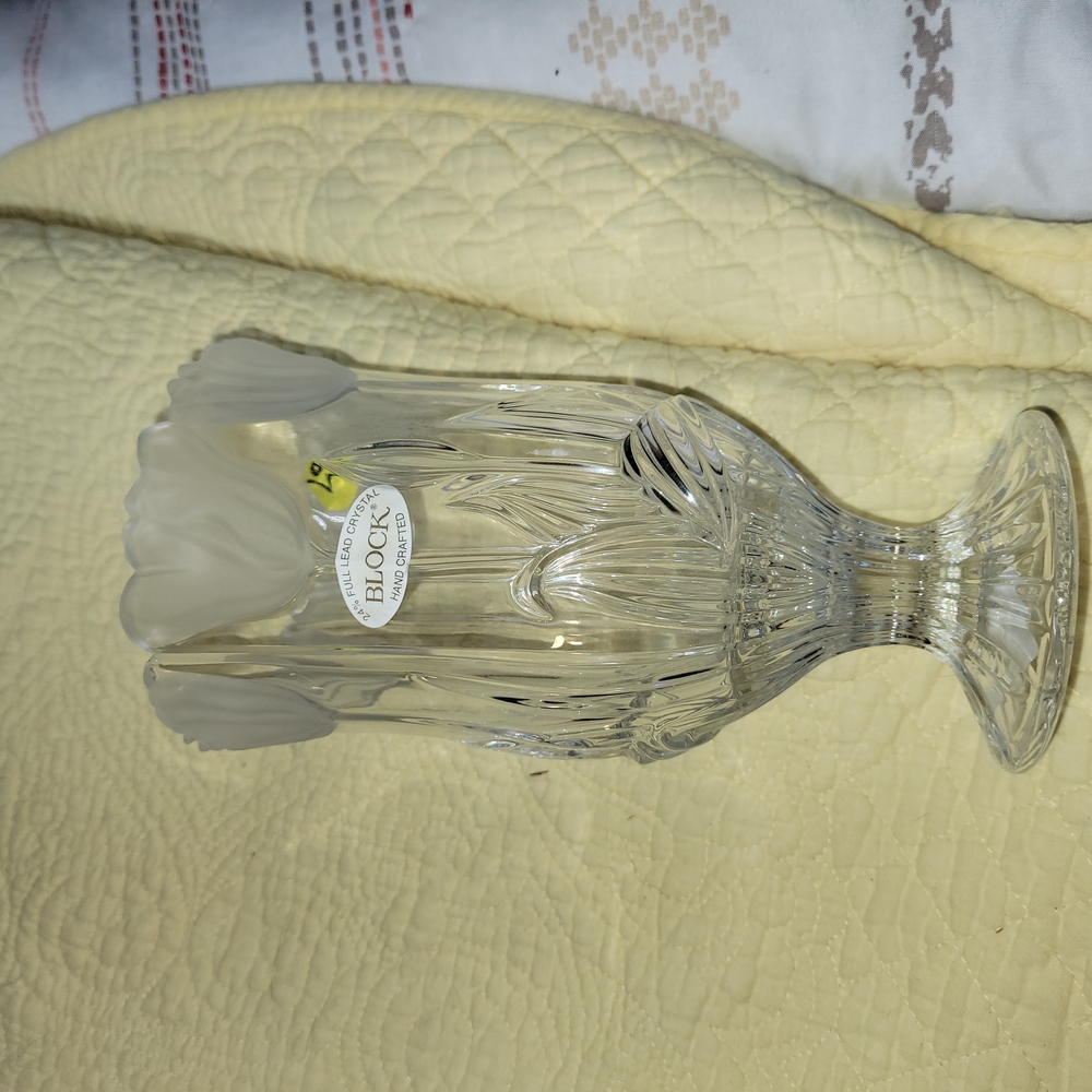 Block Crystal Vase with Frosted Tulip Design